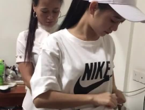 姐姐帮助小姐姐,共筑美好未来