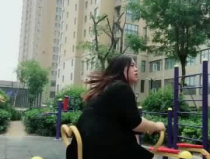 救小姐姐小姐姐放屁,一场放屁引发的温馨救援